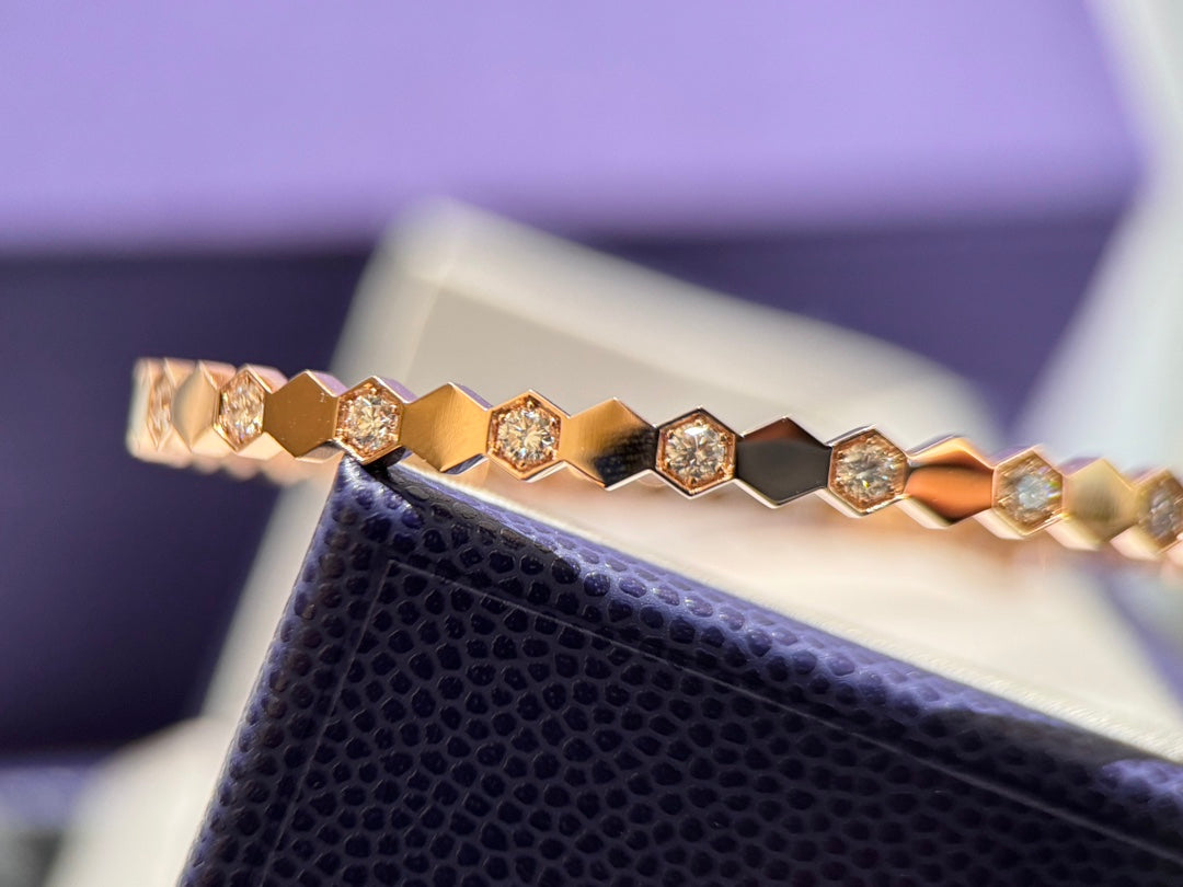 18k gold diamond honeycomb diamond bracelet SLC83