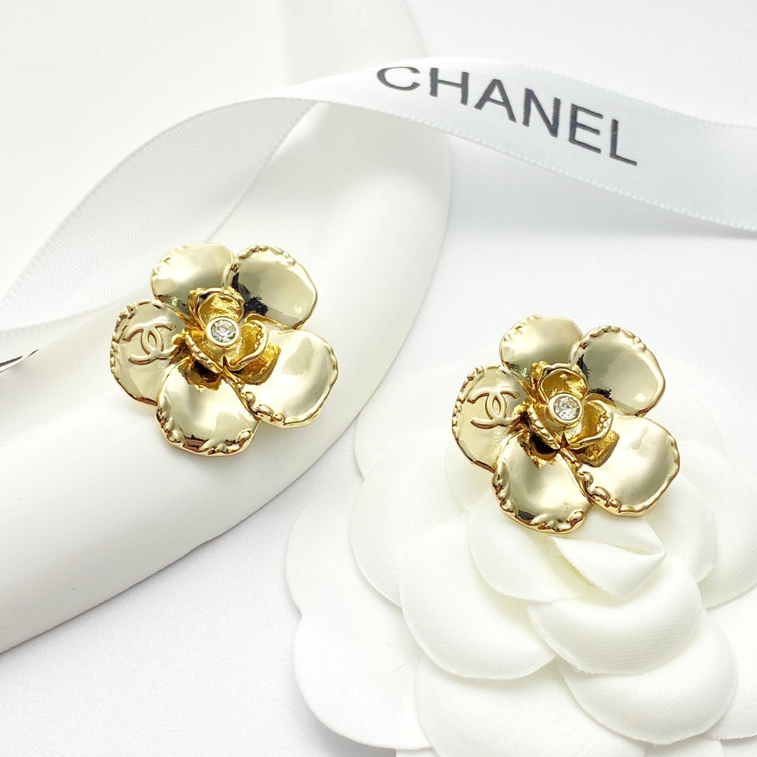 CHA 24 Golden Camellia Gem Earrings EHA309