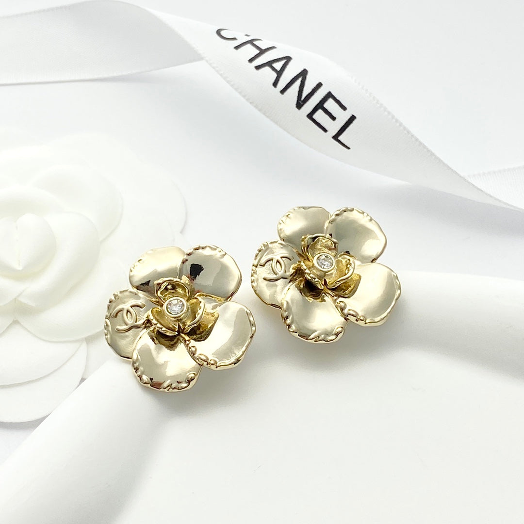 CHA 24 Golden Camellia Gem Earrings EHA309