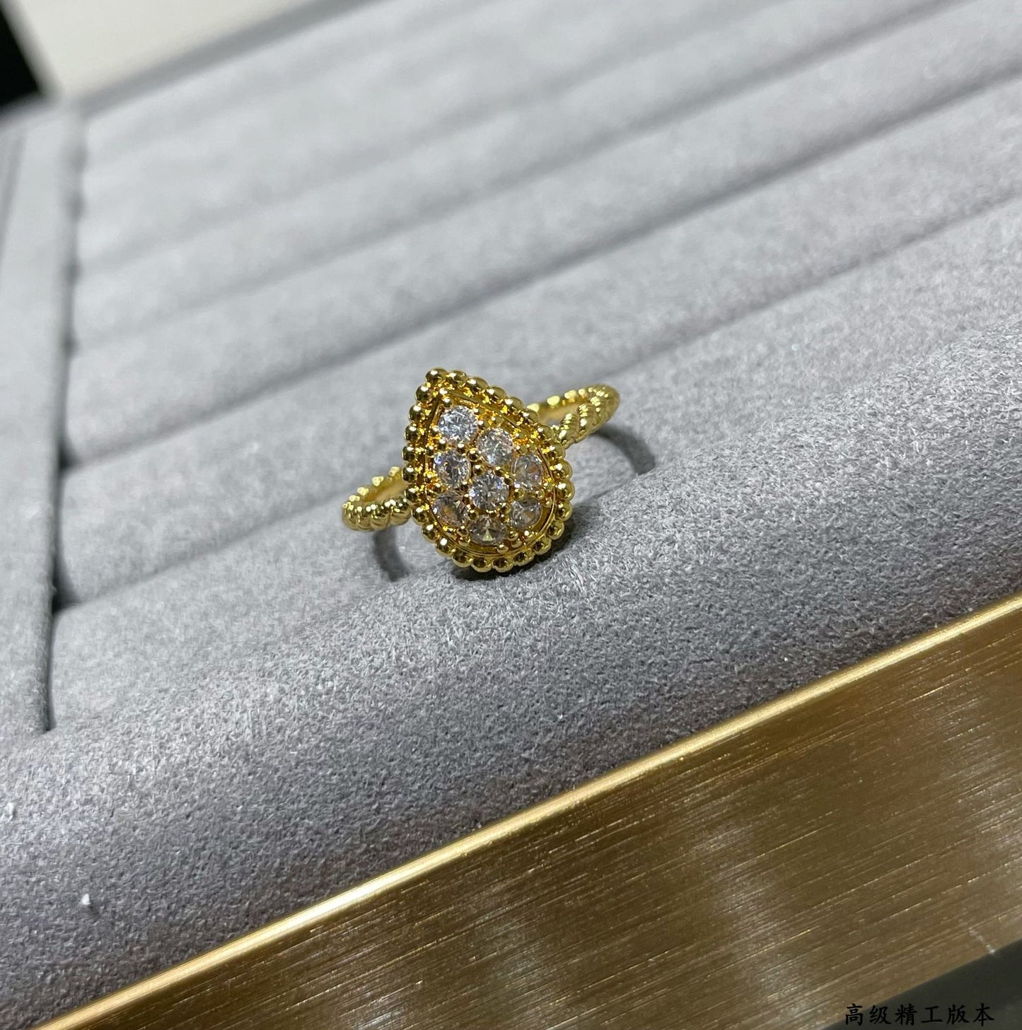 v jinbao shilong single full diamond water drop ring jza71