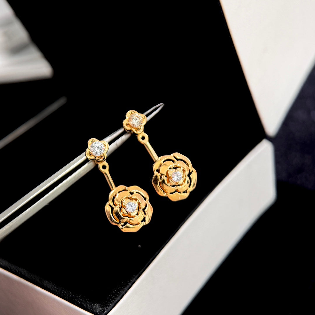 CHA Single Diamond Smooth Camellia Earrings EHA333