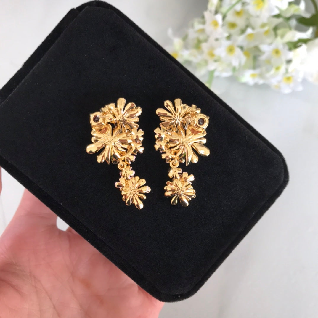 les flowers peach blossom pink white color earrings eha232