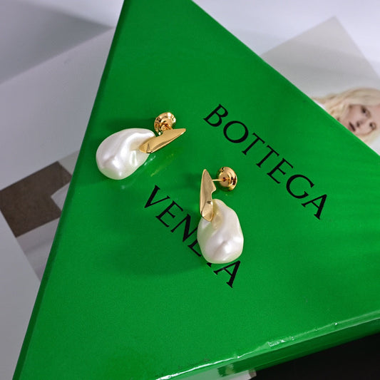 bv fashion golden pearl earrings eha488