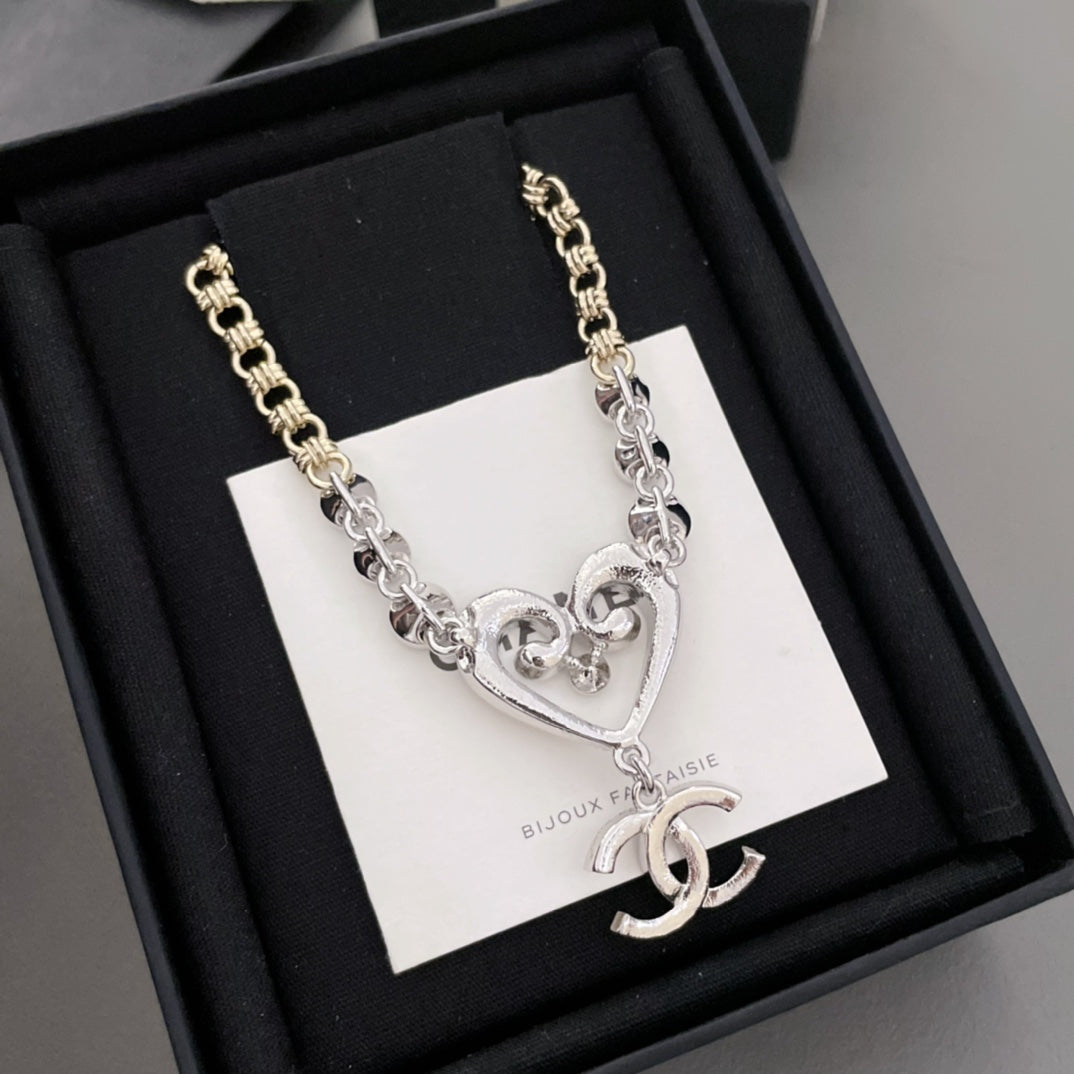 CHA Love Hanging C choker Silver Necklace XLA225