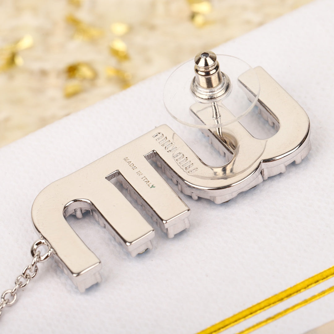 Miu letter silver versatile earrings EHA475