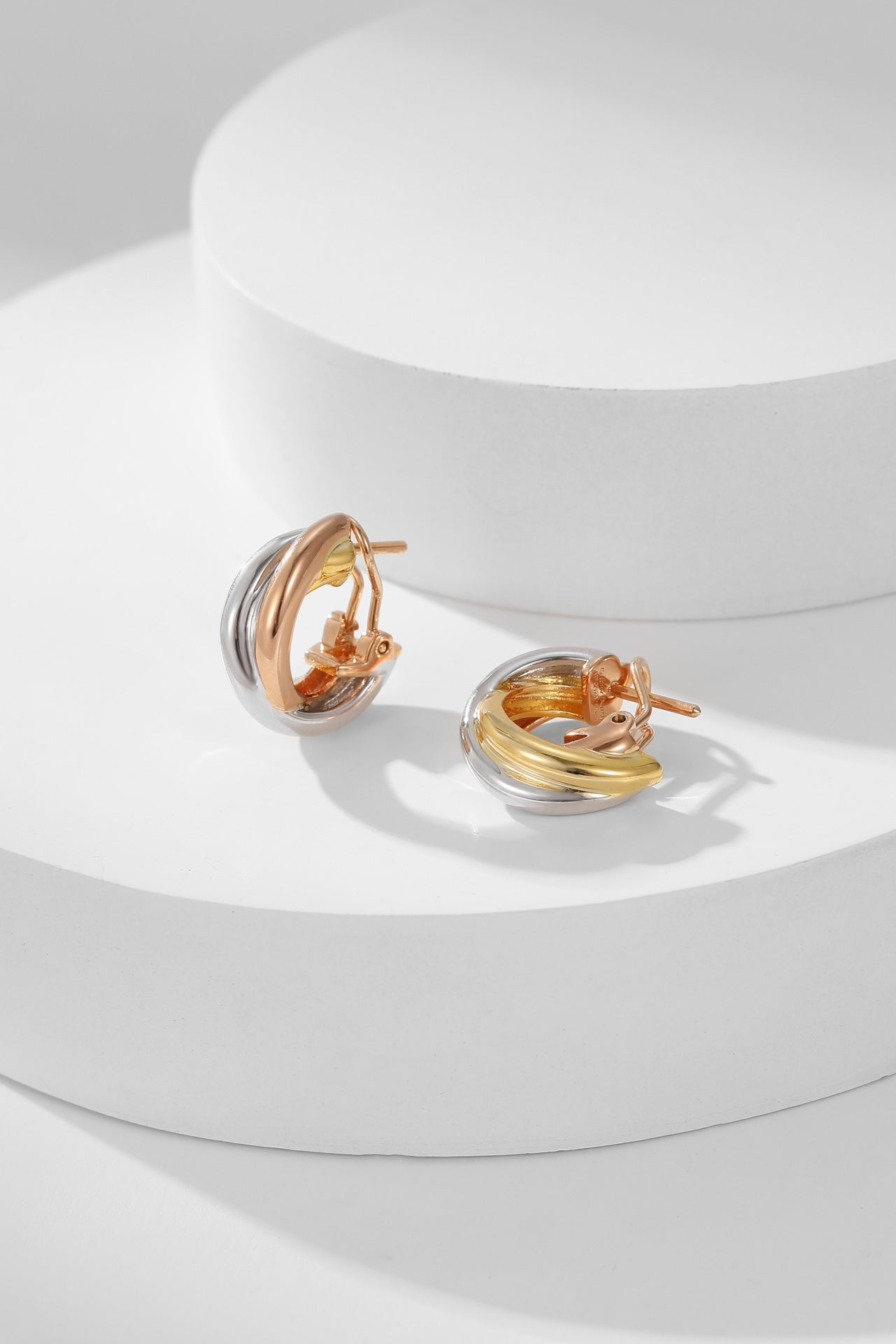 trinity tricolor ring gold earrings eha370