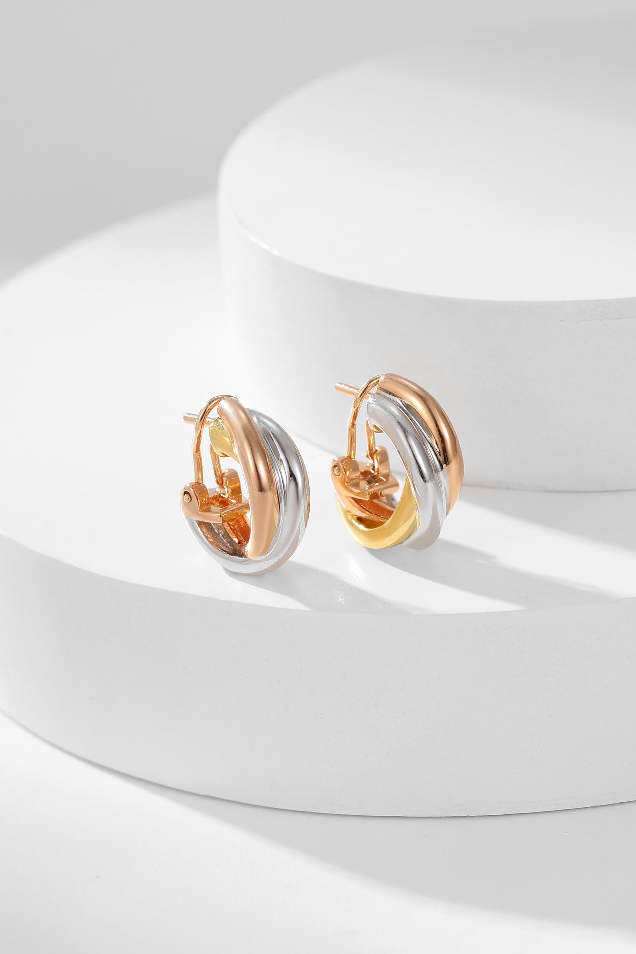 trinity tricolor ring gold earrings eha370