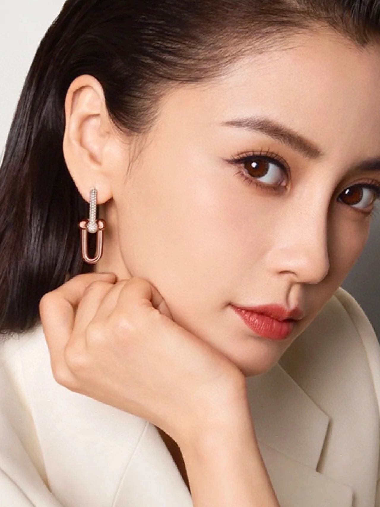 v gold hardwear horseshoe bamboo double ring gold earrings eha216
