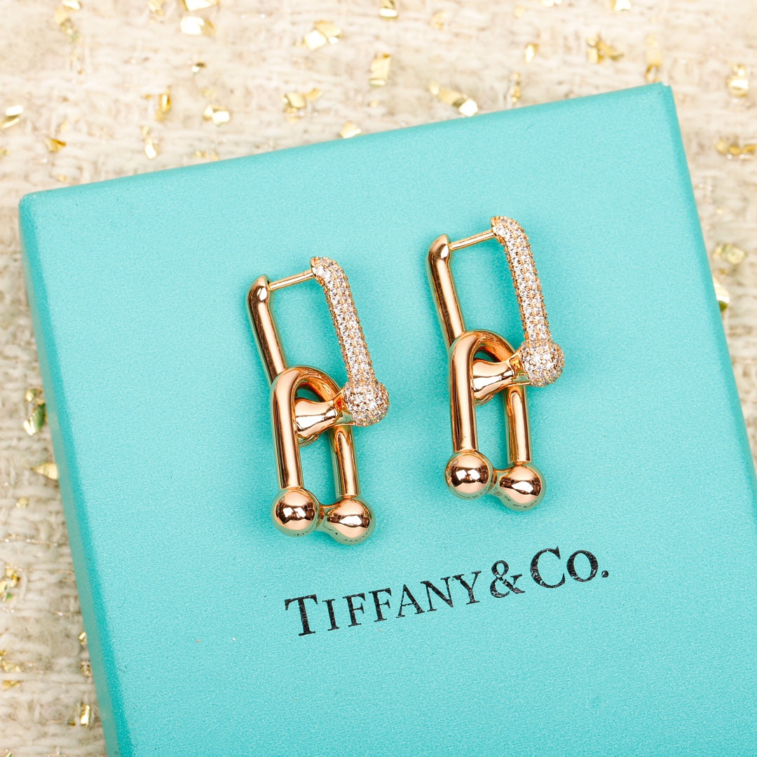 v gold hardwear horseshoe bamboo double ring gold earrings eha216