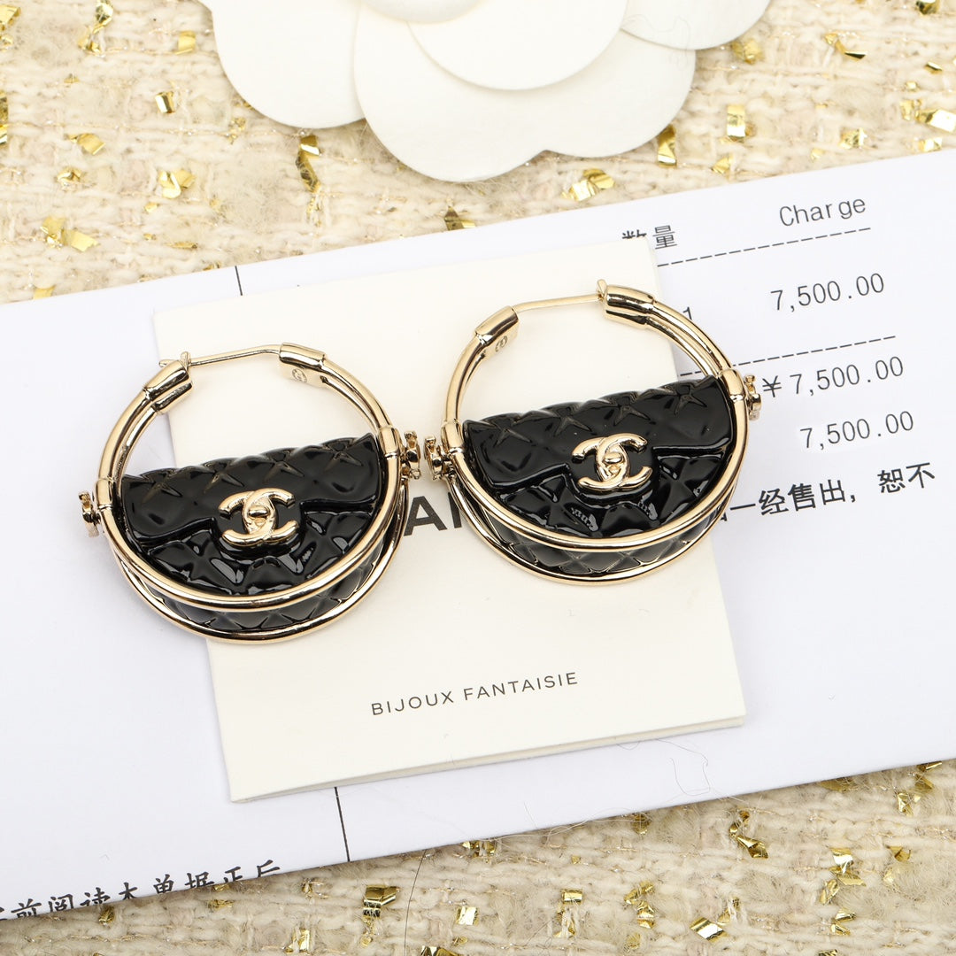 CHA black hollow bag earrings EHA266