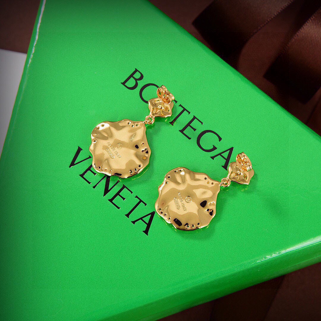 bv wrinkled irregular gold earrings