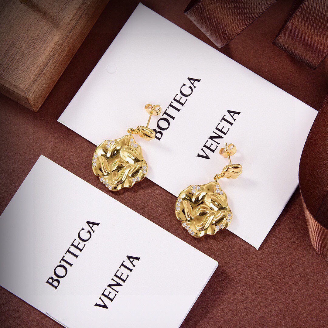 bv wrinkled irregular gold earrings