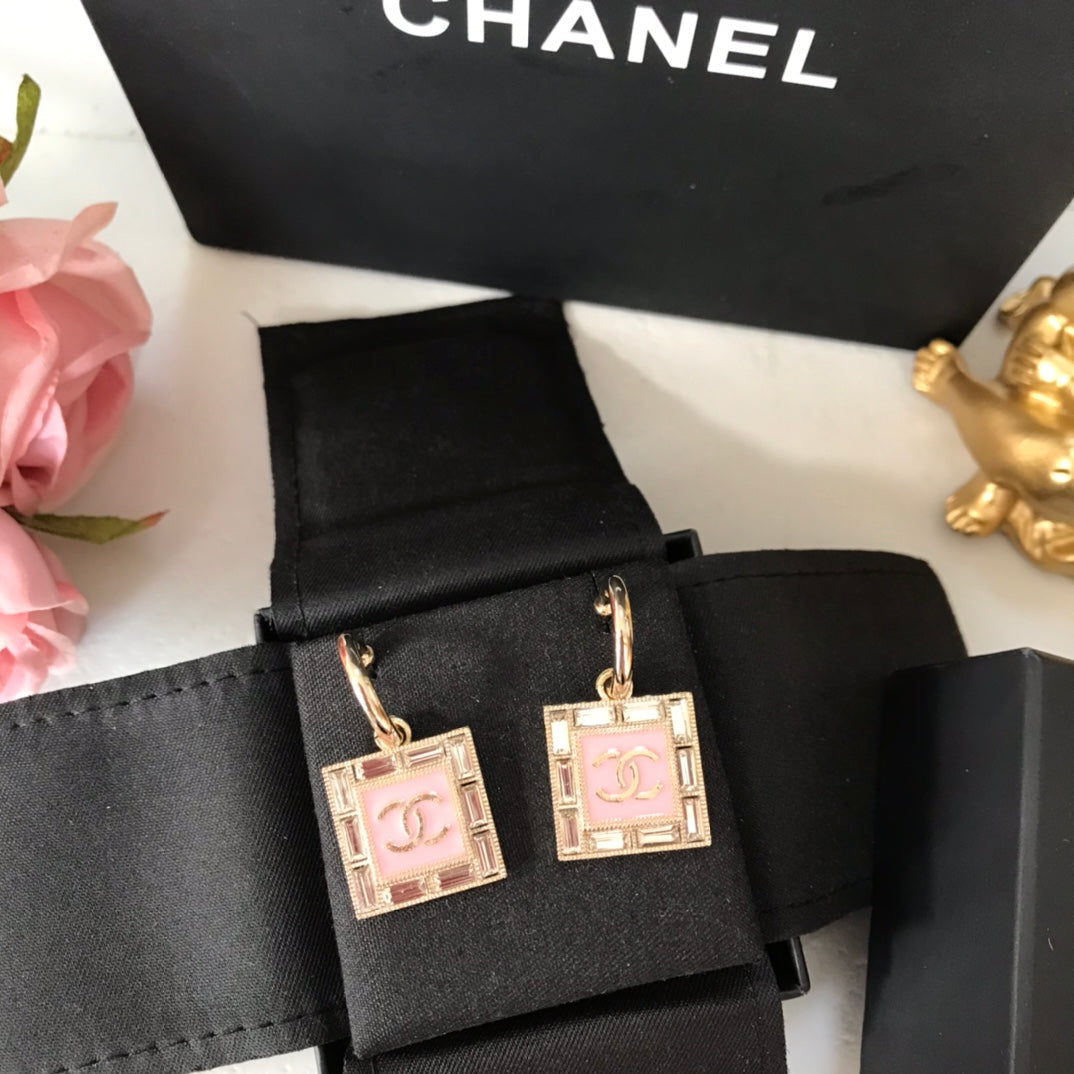 Pink and white square diamond double C earrings EHA219