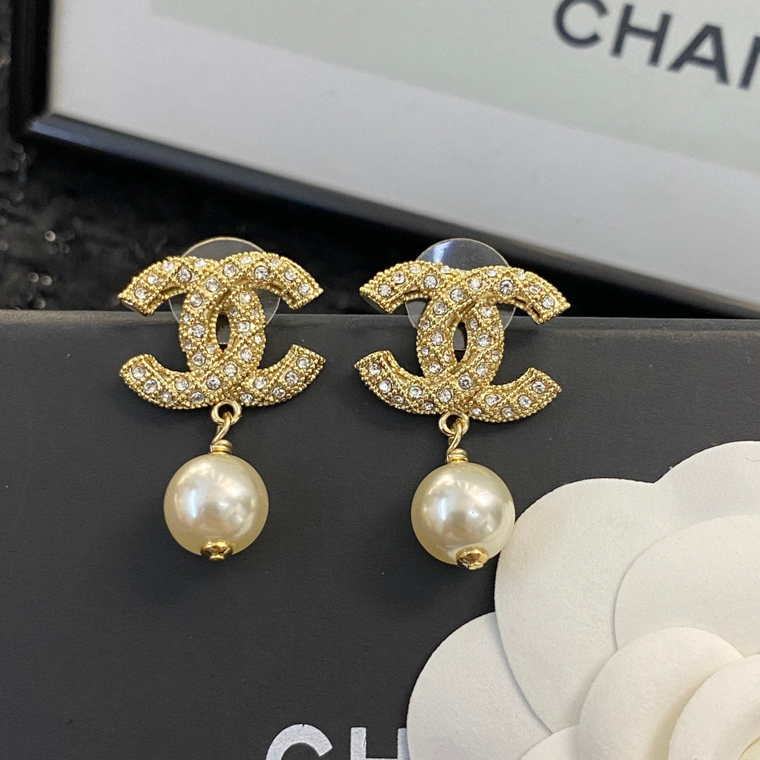 CHA Double C Pearl Pendant Gold Earrings EHA299