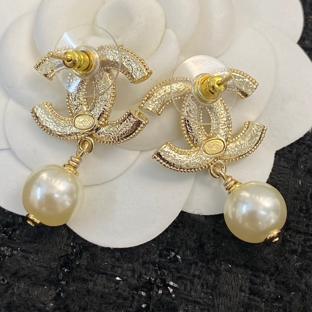 CHA Double C Pearl Pendant Gold Earrings EHA299