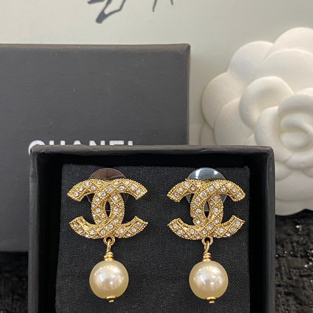 CHA Double C Pearl Pendant Gold Earrings EHA299