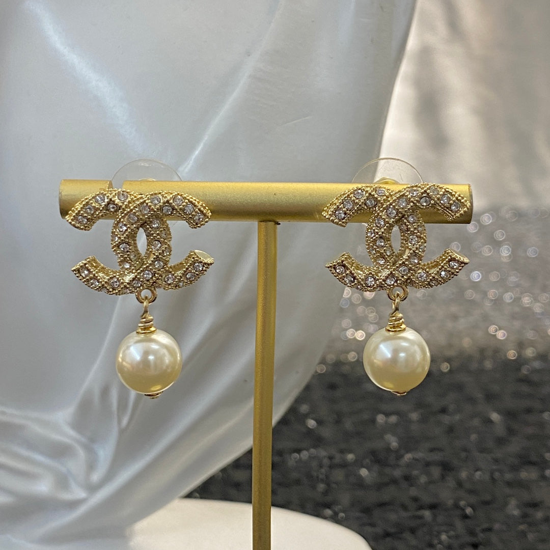 CHA Double C Pearl Pendant Gold Earrings EHA299