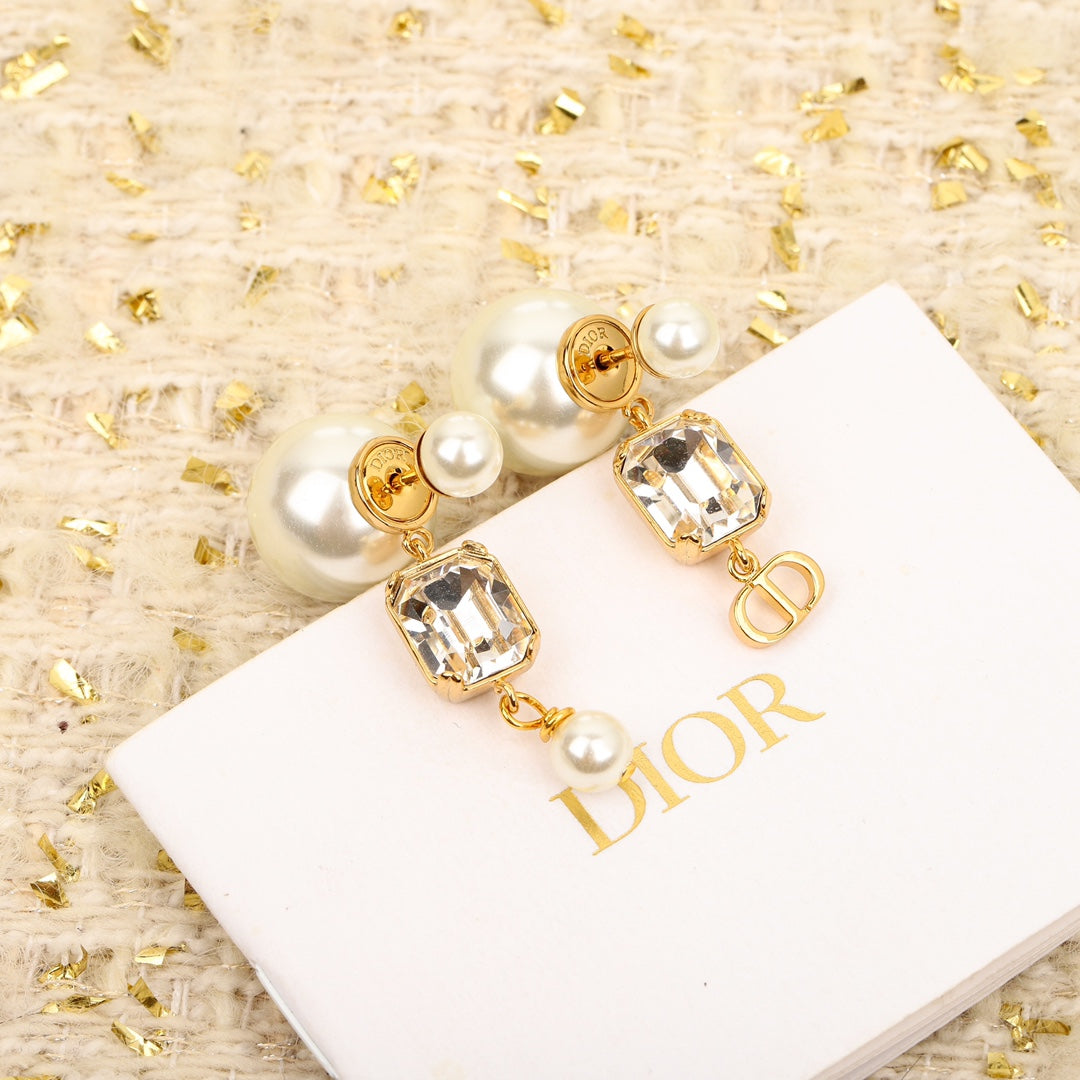 golden sized pearl square diamond earrings eha346