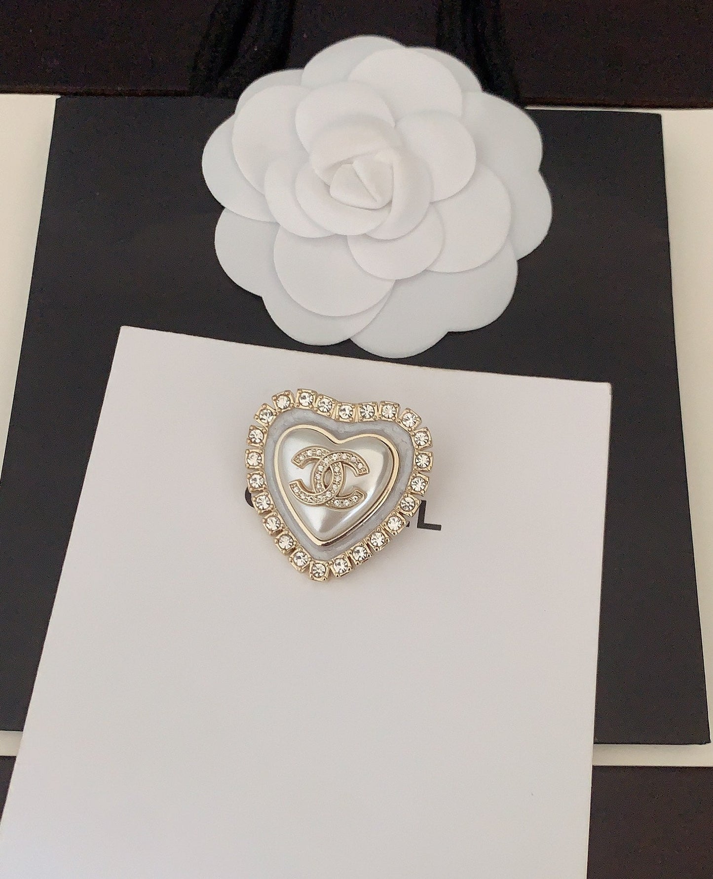 cha white pearl love silver brooch xza14