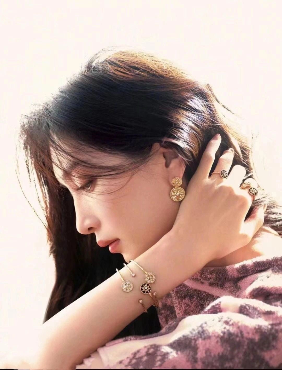 compass rose yellow gold earrings eha684