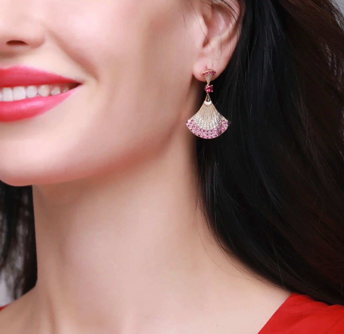 v gold gradient red fan shaped skirt earrings eha330