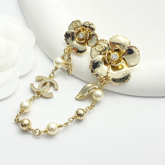 24 gemstone camellia pearl chain brooch xza11