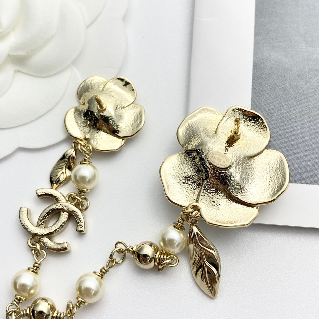 24 gemstone camellia pearl chain brooch xza11