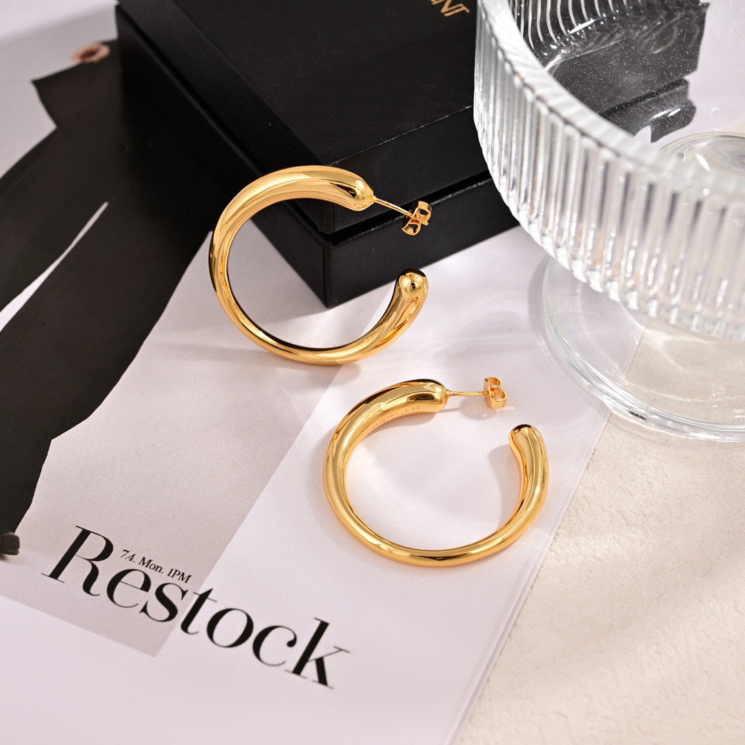 golden large c circle earrings eha366