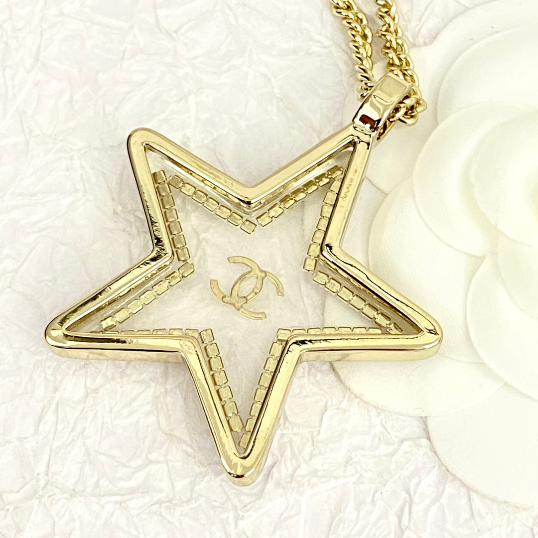 24 Acrylic Pentagram Gold Necklace XLA247