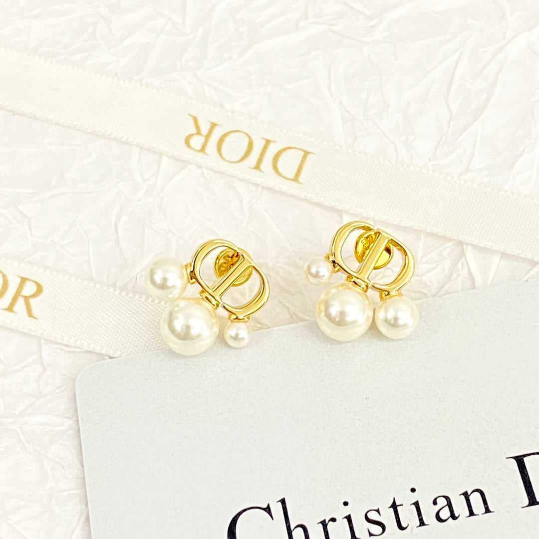 do golden cd pearl earrings