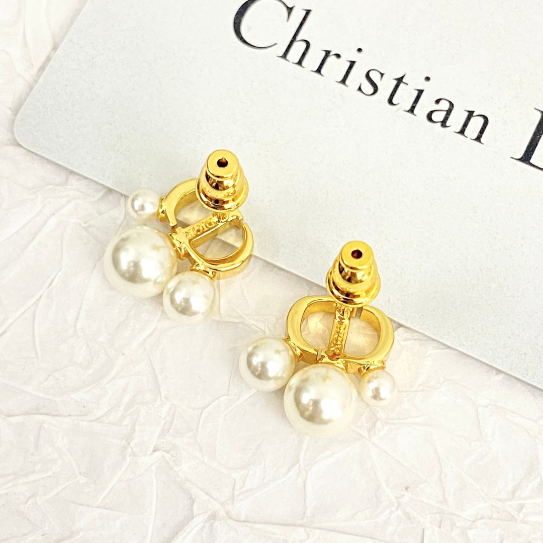 do golden cd pearl earrings