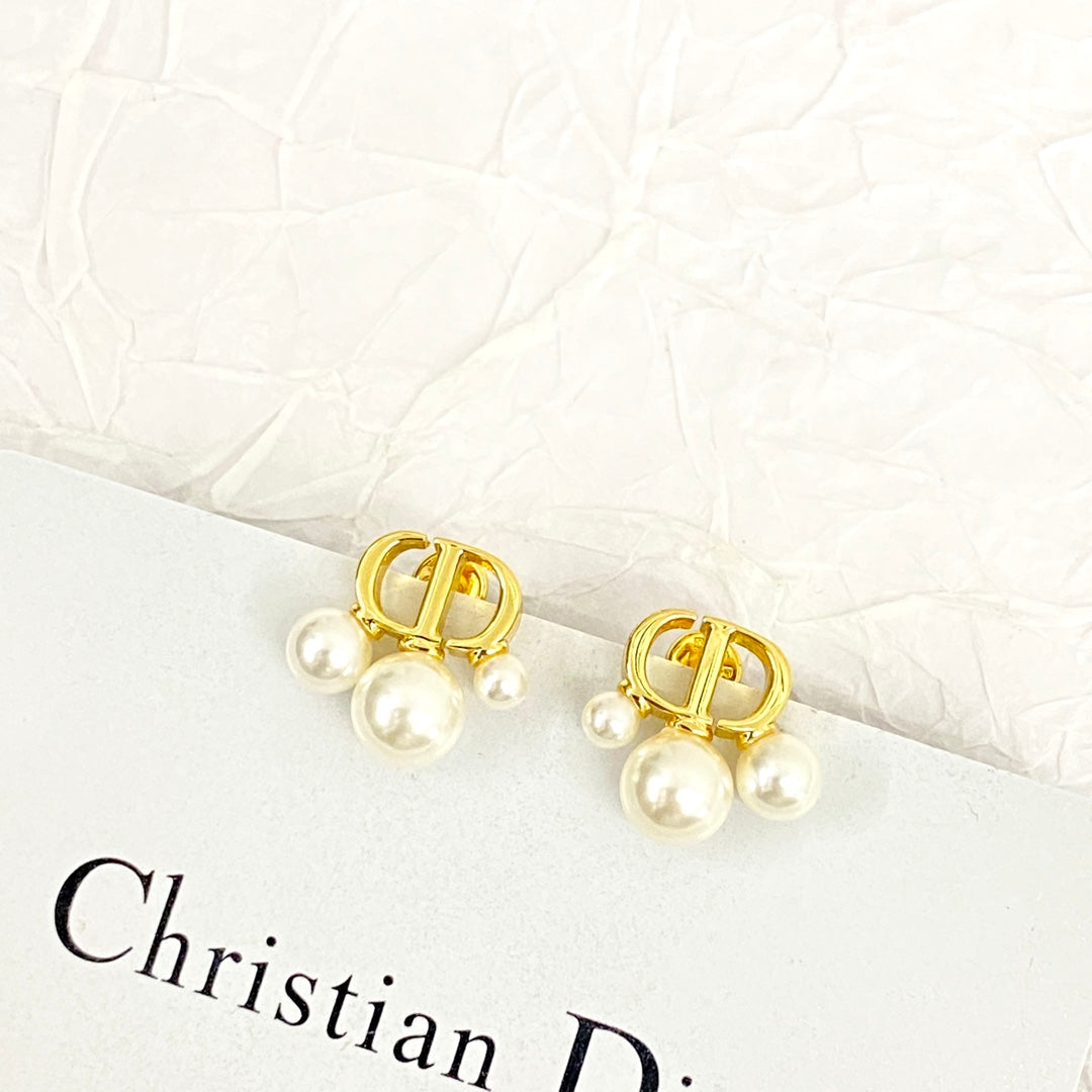 do golden cd pearl earrings