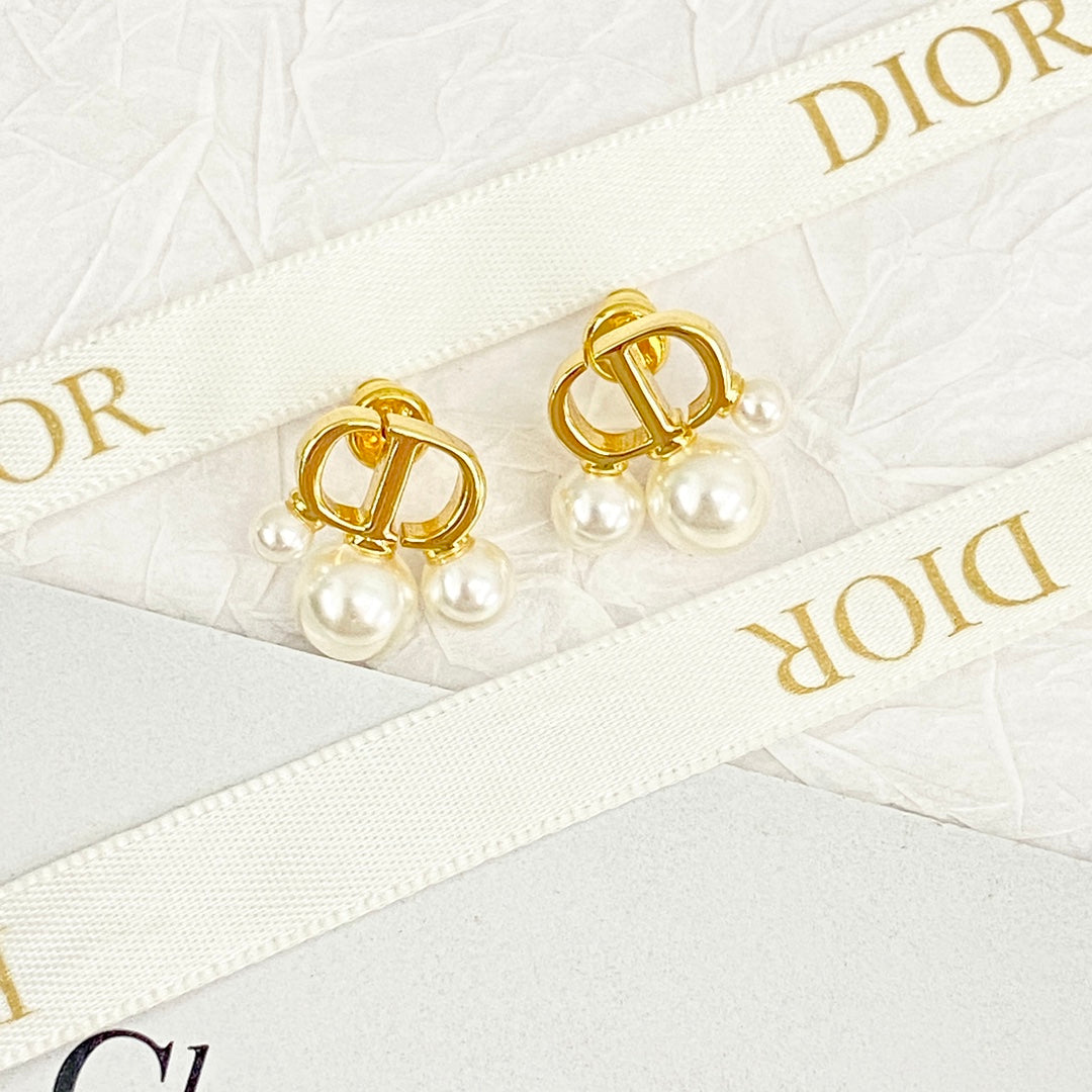 do golden cd pearl earrings