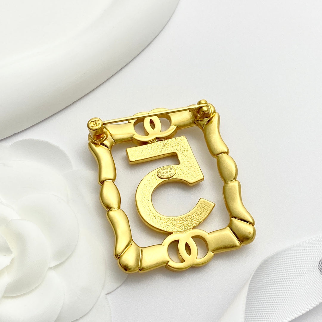 24 hollow letter box brooch xza12