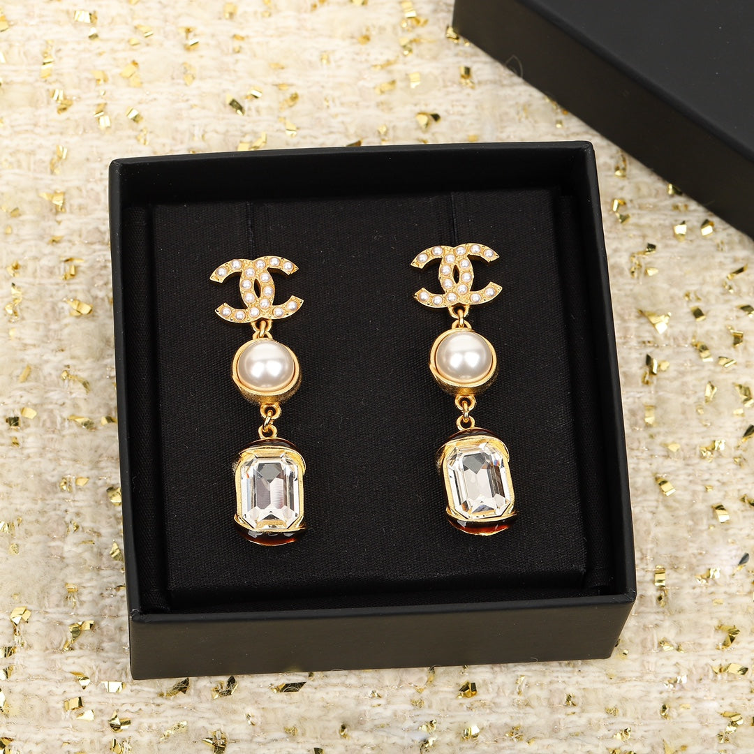 CHA Double C Pearl Pendant Gold Earrings EHA302