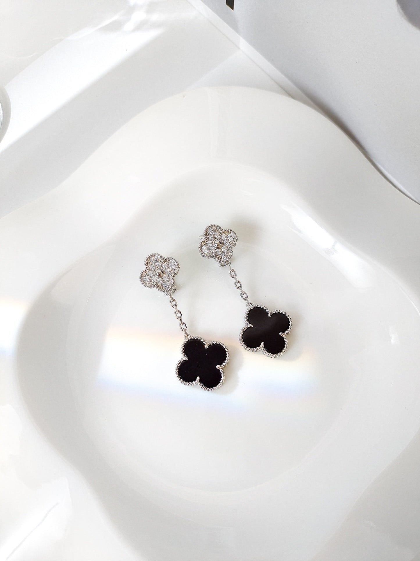 18k rose gold clover grey beimu earrings eha388