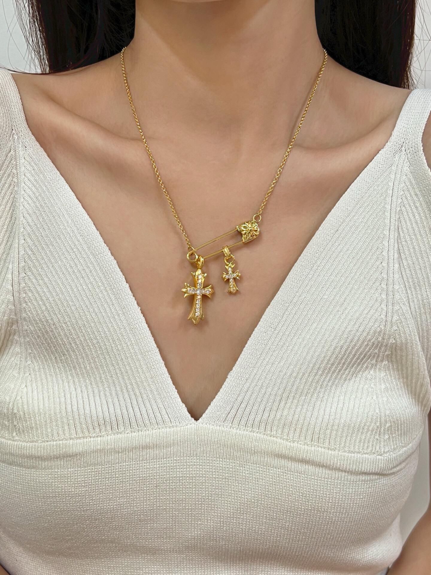 22K gold cross paperclip necklace XLA227