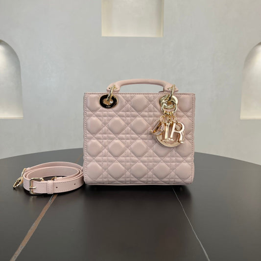 20cm pink princess sheepskin 4 grid handbag 282231