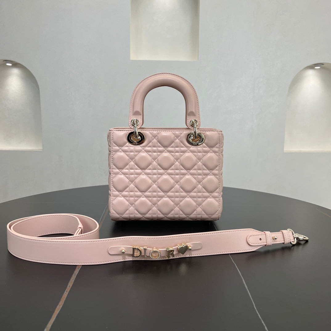 20cm pink princess diana 4 grid sheepskin shoulder bag 278092