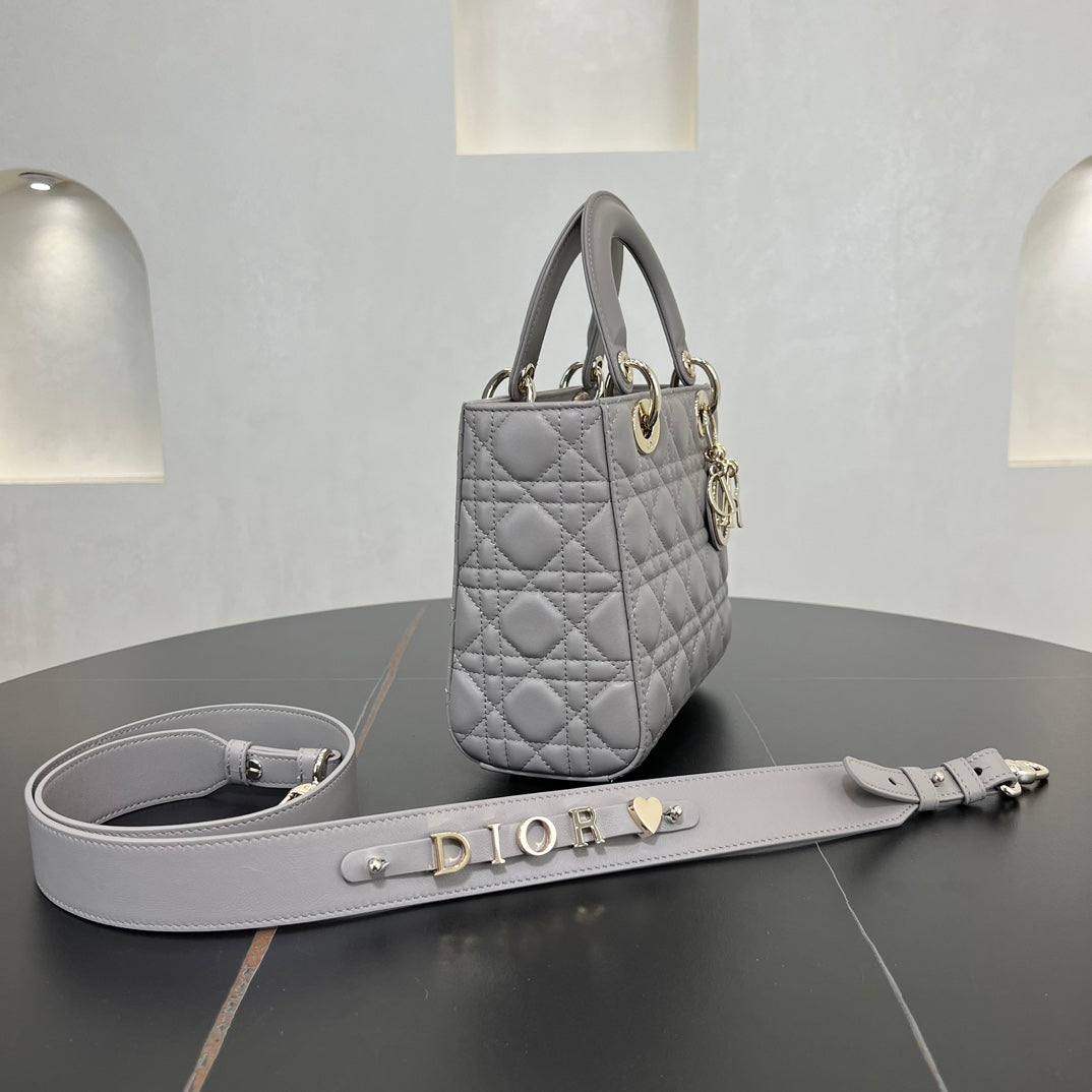 20cm princess diana 4 grid sheepskin single shoulder handbag 278065