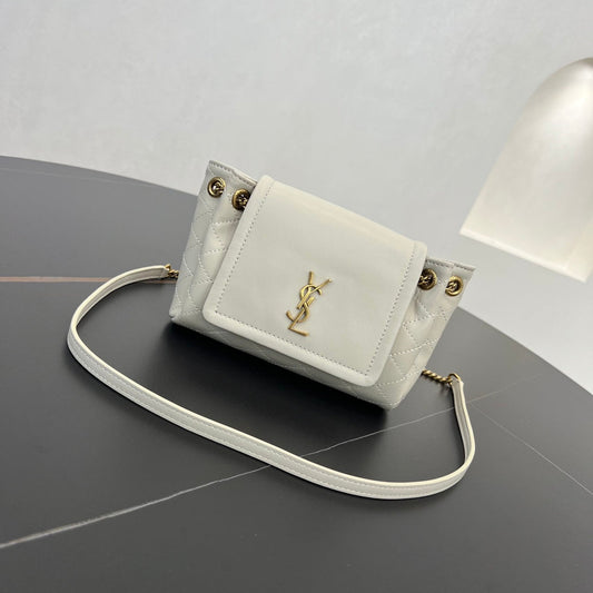 MONOGRAM 18cm white sheepskin leather shoulder bag 672738