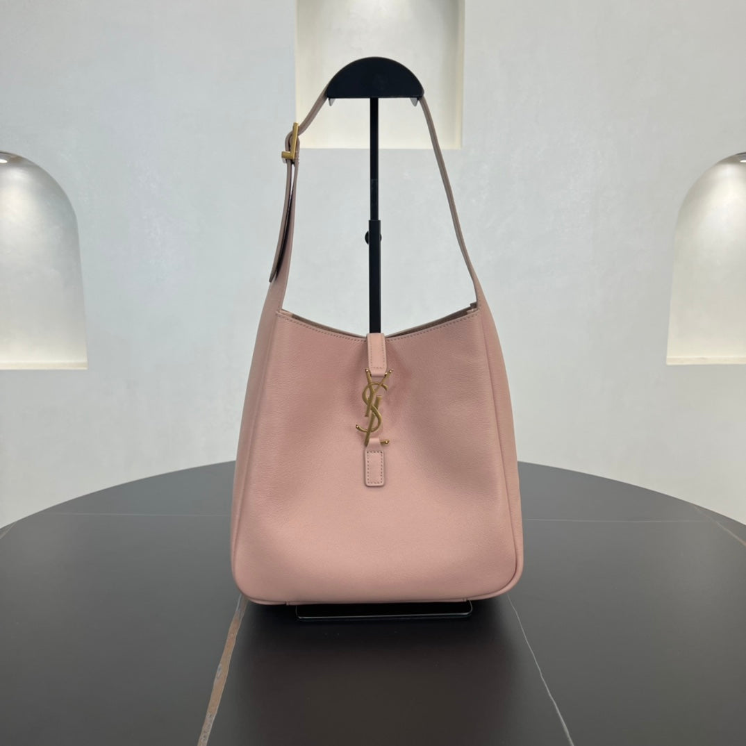 23CM CASSANDRE Pink Shoulder Stray Bag 713938