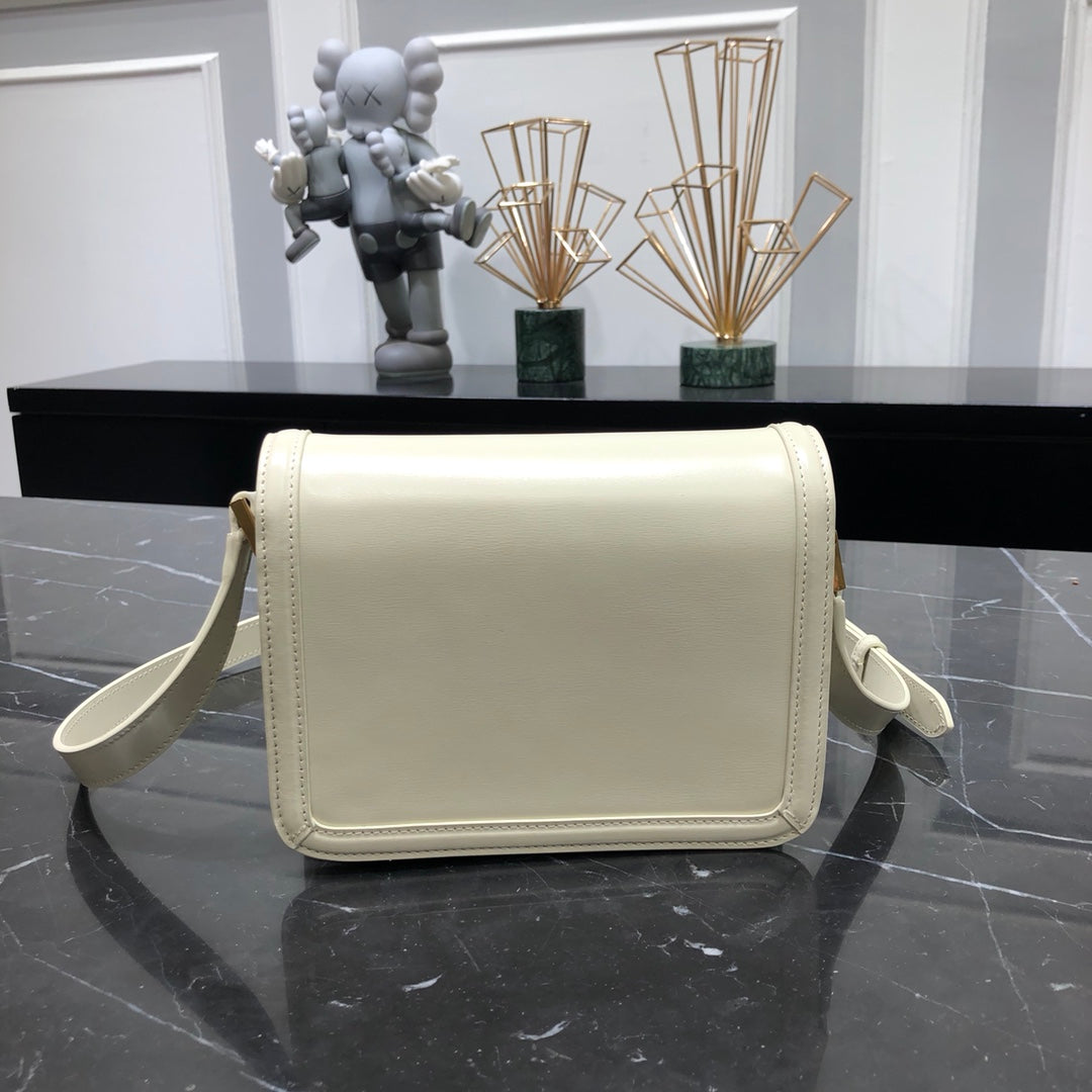 SOLFERINO BOX 19cm Milk White Handheld Shoulder Bag 634306