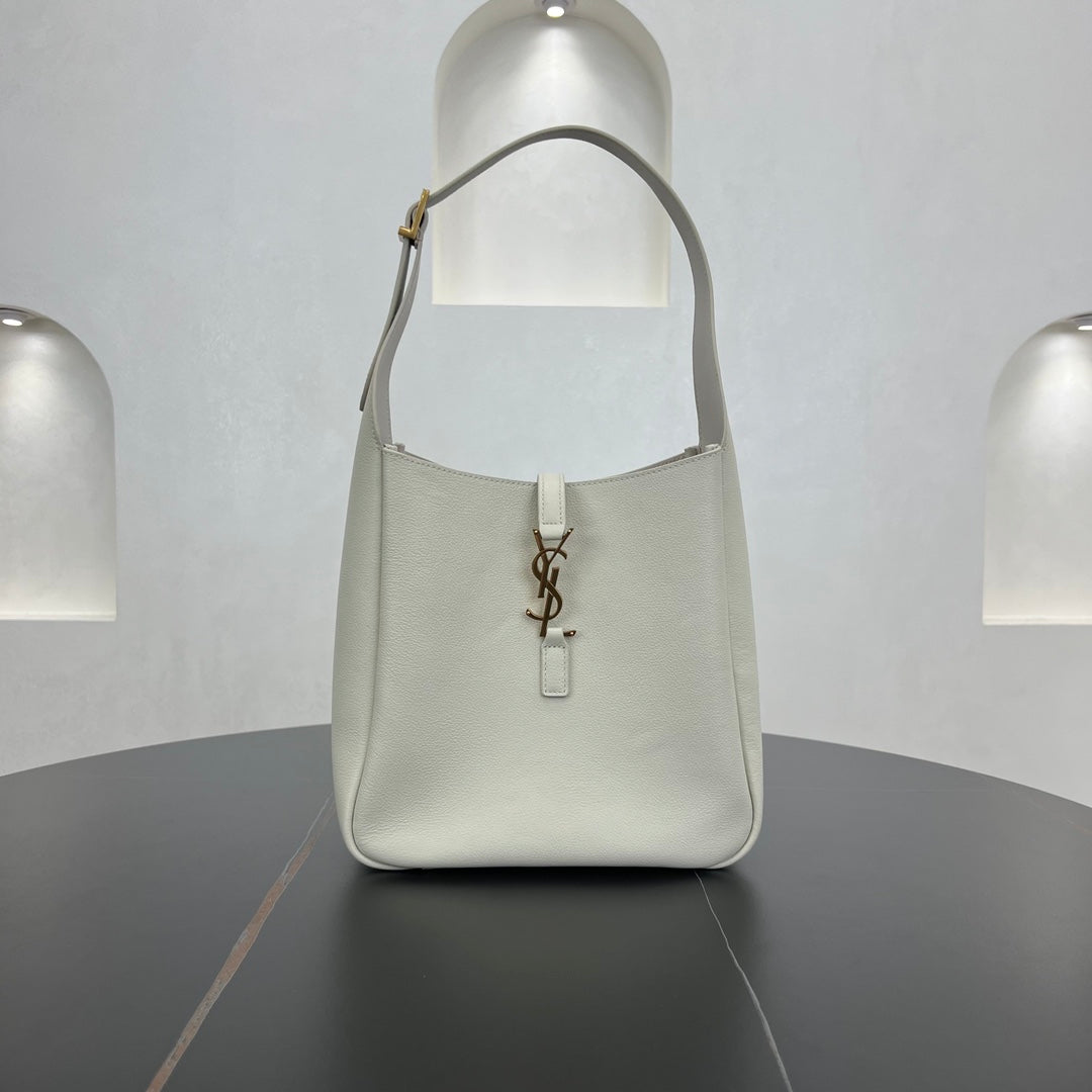 23CM CASSANDRE White Stray Shoulder Bag 713938