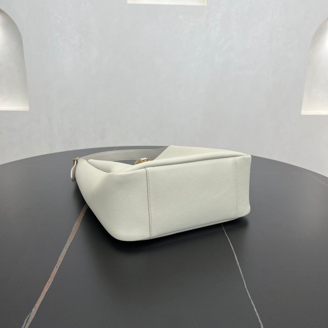 23CM CASSANDRE White Stray Shoulder Bag 713938