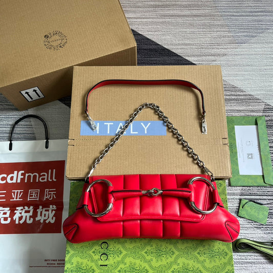horsebit chain 38cm red shoulder backpack 764255