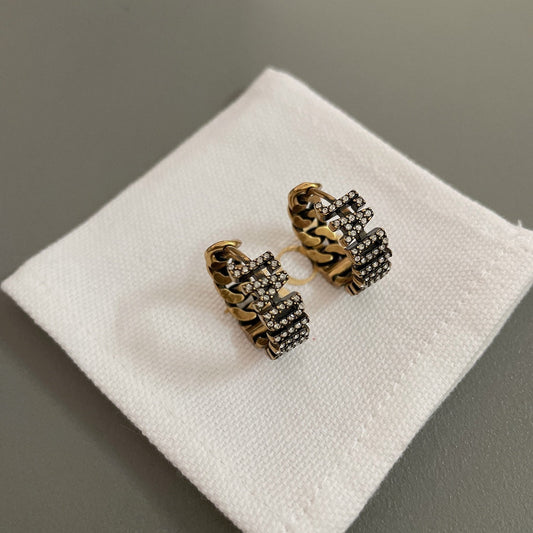 do letter chain ring gold earrings eha384