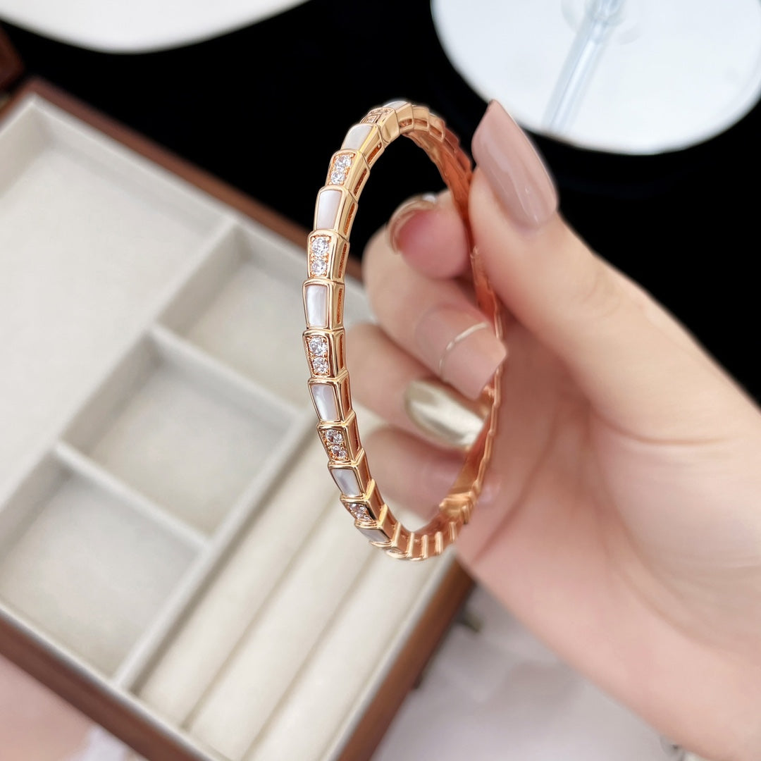 White Beimu Snake Bone Rose Gold Bracelet SLA172