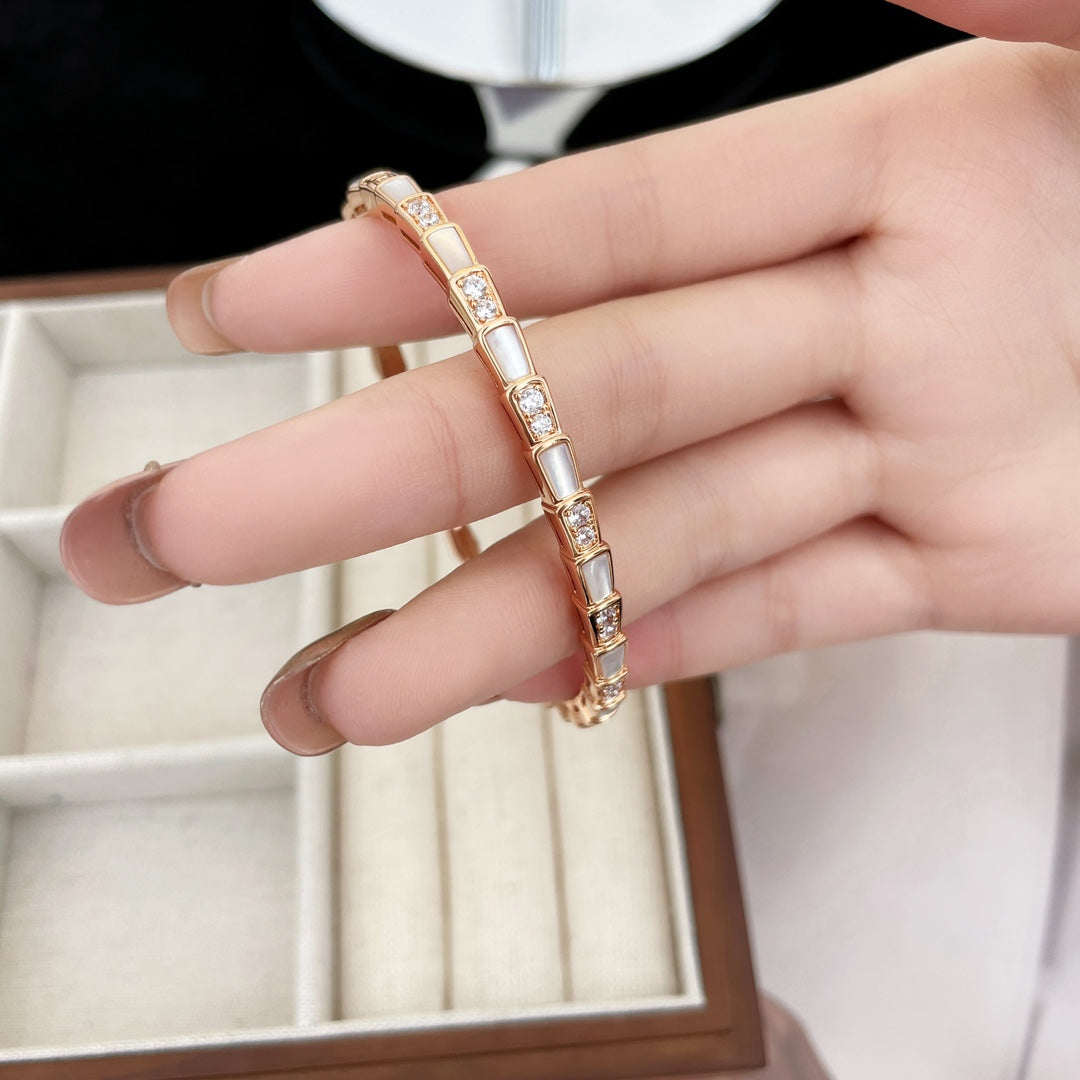 White Beimu Snake Bone Rose Gold Bracelet SLA172