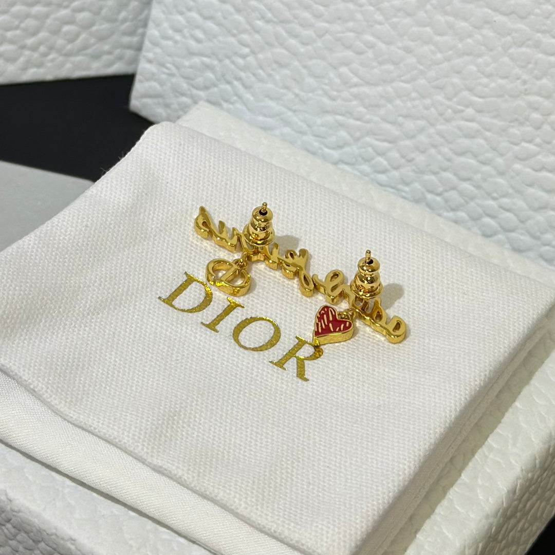 do letter yellow gold earrings eha801